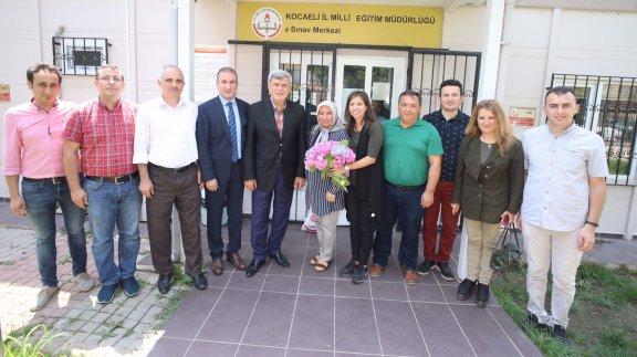 Kocaeli Büyükşehir Belediye Başkanı İbrahim Karaosmanoğlu, Kocaeli Ölçme Değerlendirme Merkezini ziyaret etti.